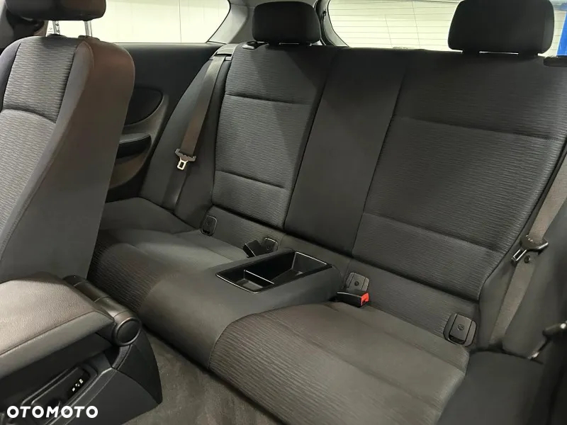 BMW Seria 1 118i - 24