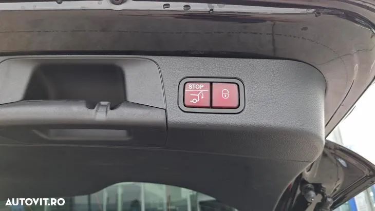 Mercedes-Benz GLB 250 4Matic 8G-DCT AMG Line Advanced Plus - 24