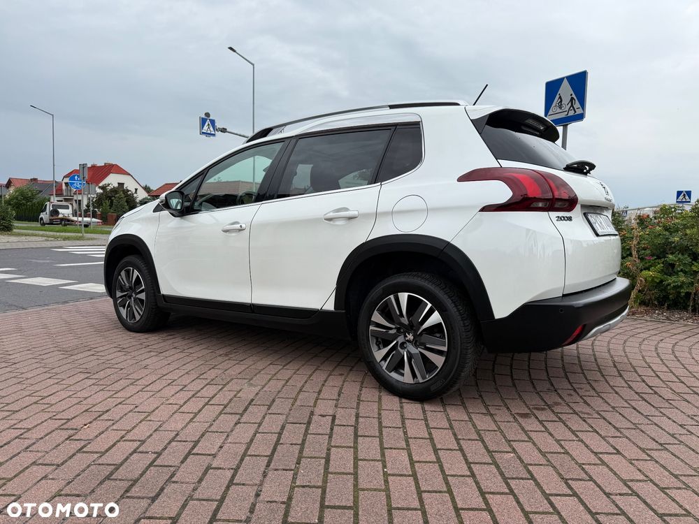 Peugeot 2008 PureTech 110 Stop&Start GT-Line Edition - 24