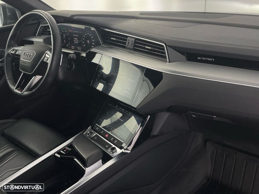 Audi e-tron 55 quattro S line - 24
