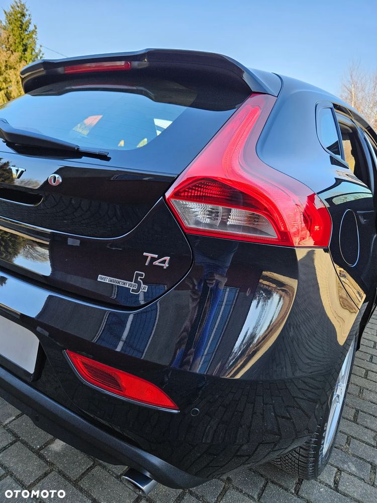 Volvo V40 T4 Kinetic - 36