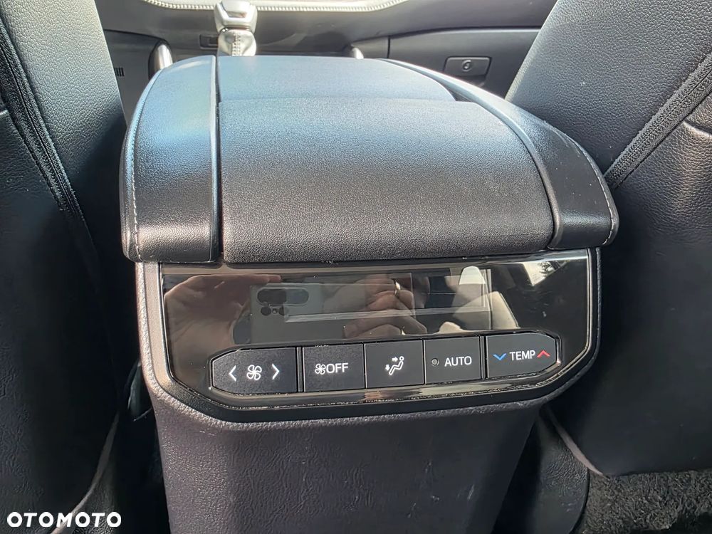 Toyota Highlander 2.5 Hybrid Executive Style - 32