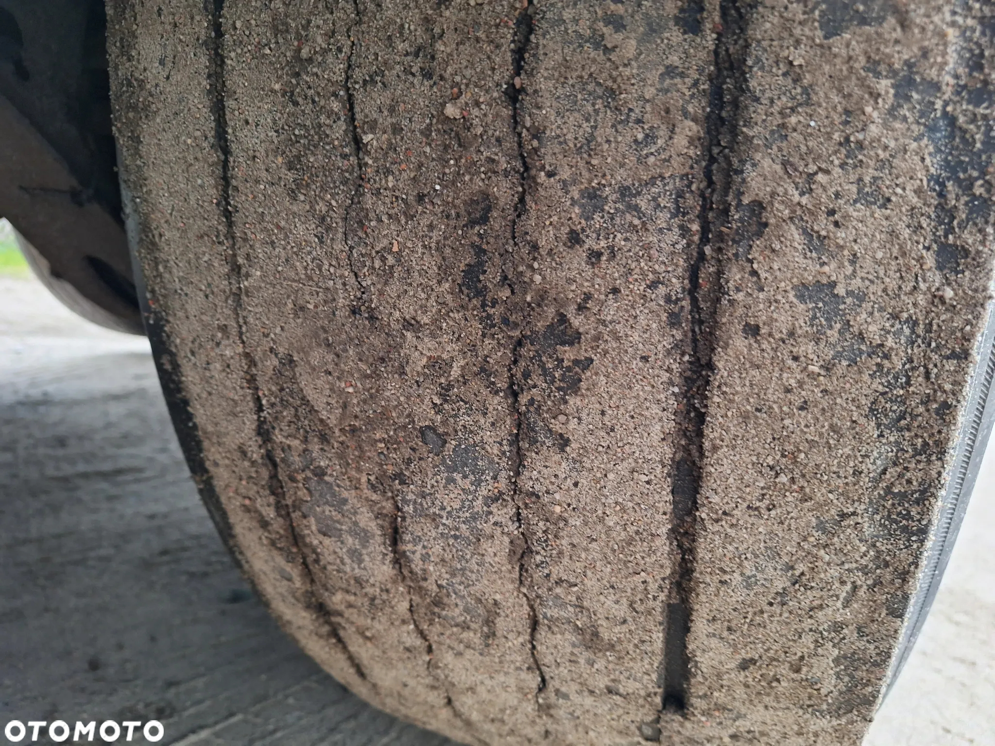 Wielton WYWROTKA 50m3 KLAPO-DRZWI SAF INTRAX TARCZA 5700KG - 28