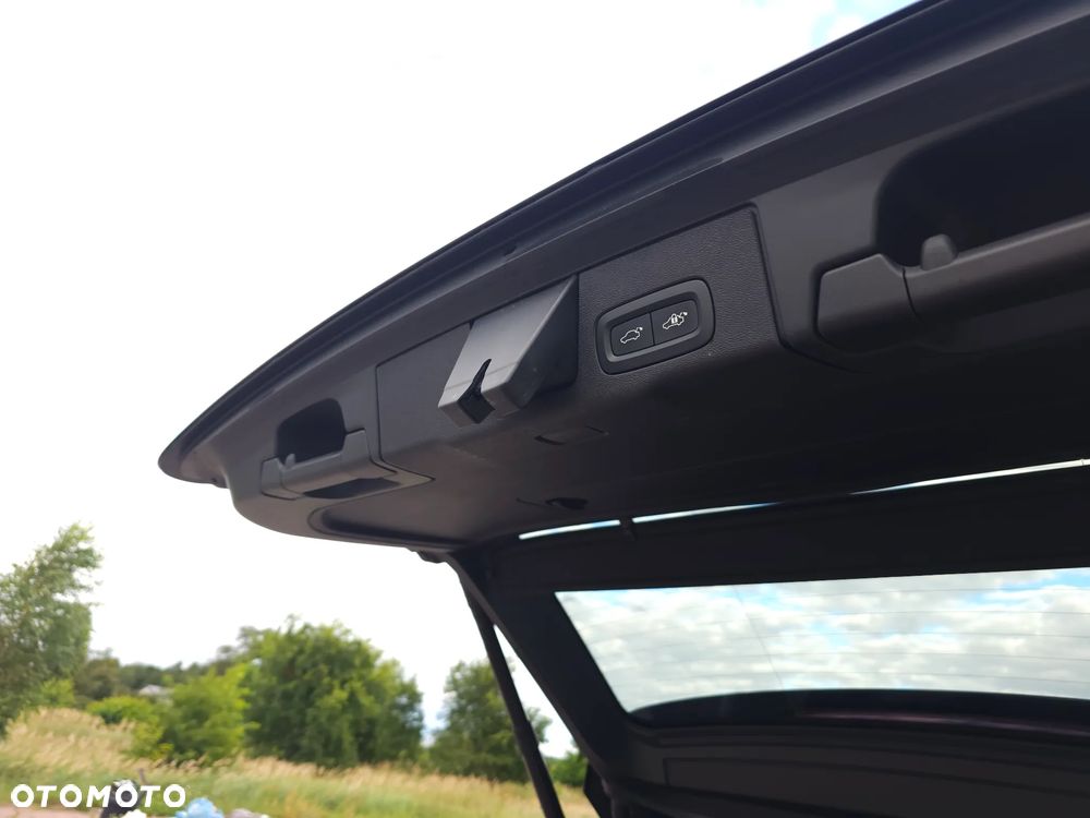 Volvo XC 60 D4 Momentum Pro - 13