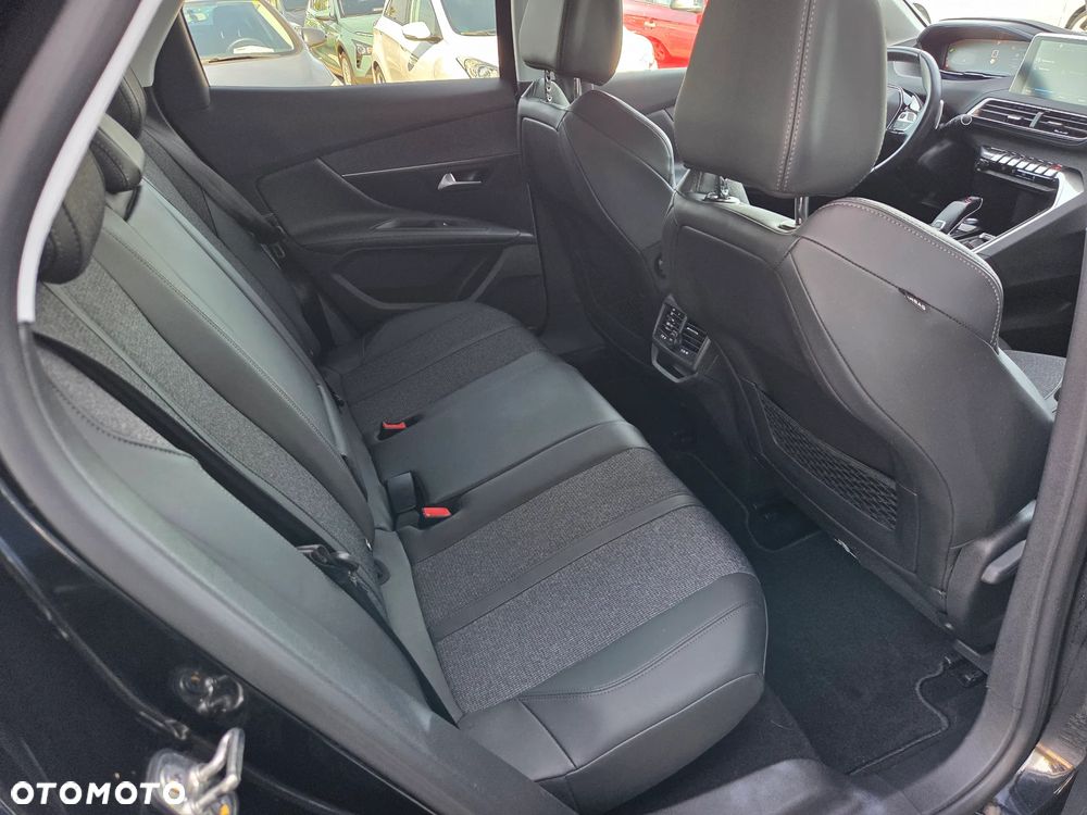 Peugeot 3008 PureTech 130 Stop & Start GPF EAT8 Allure - 12