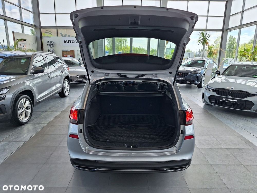 Hyundai i30 1.6 D Comfort DCT - 22