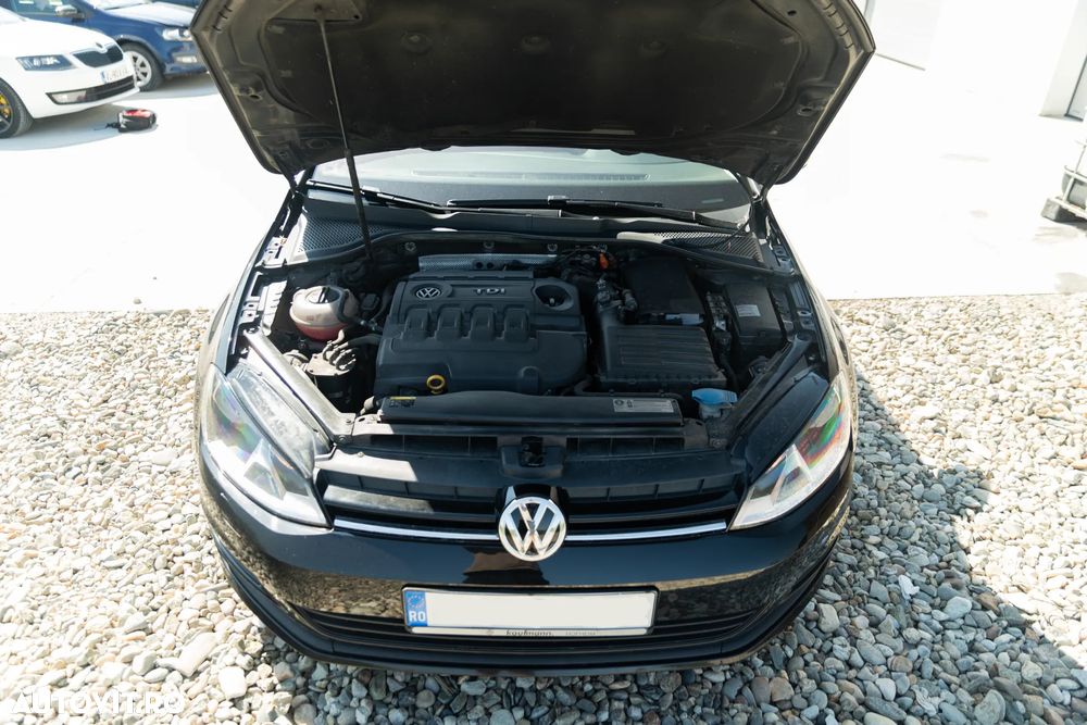 Volkswagen Golf 1.6 TDI DSG BMT Comfortline - 21