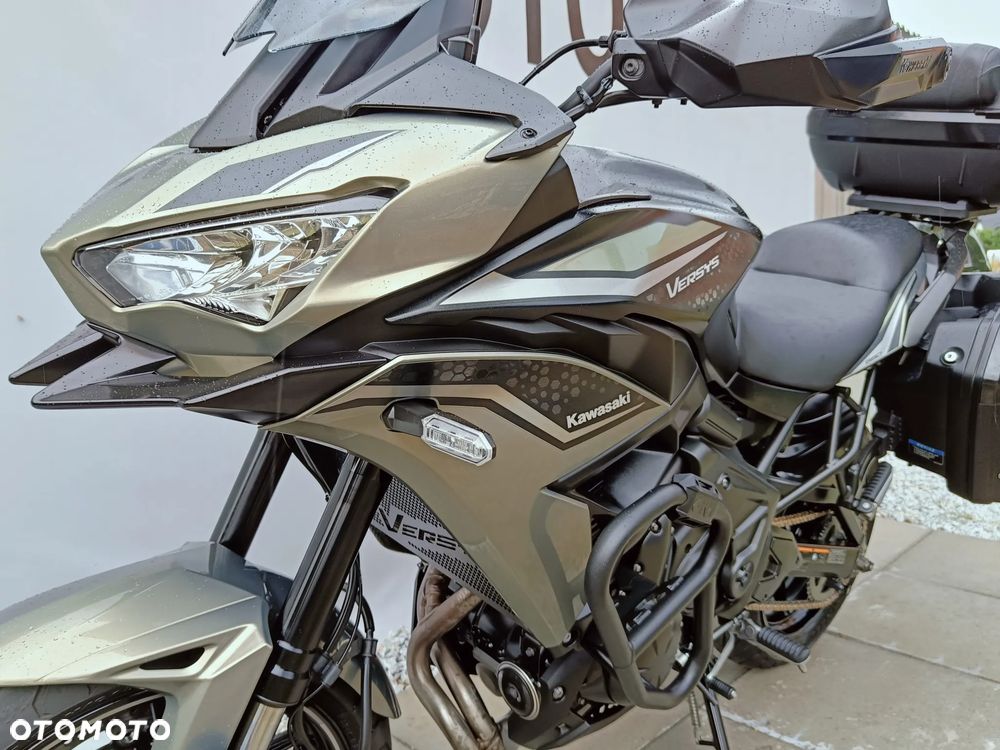 Kawasaki Versys 650 - 12