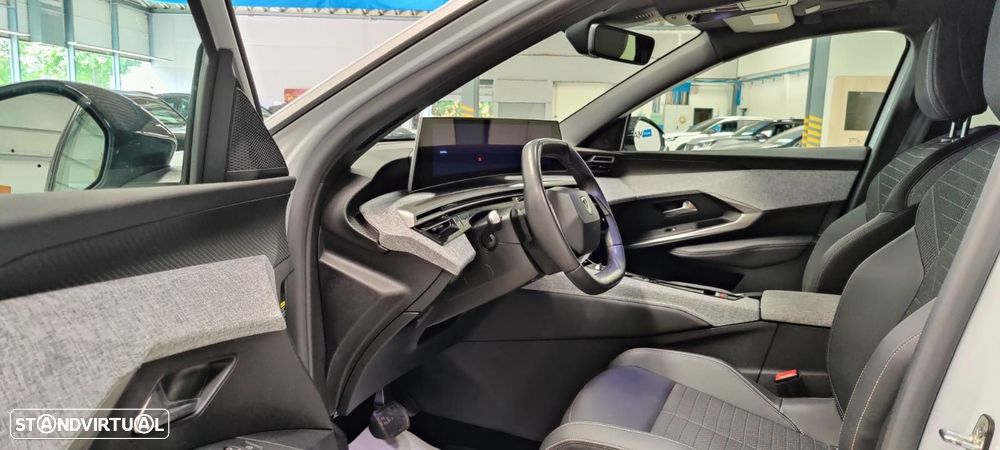 Peugeot 3008 1.2 Hybrid Allure e-DCS6 - 13