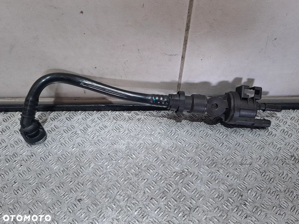 Zawór odpowietrzający 1,5B BMW 2 F45 2015 rok nr 7621174 - 3
