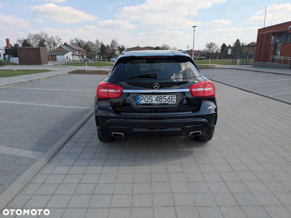 Mercedes-Benz GLA 200 7G-DCT AMG Line - 11