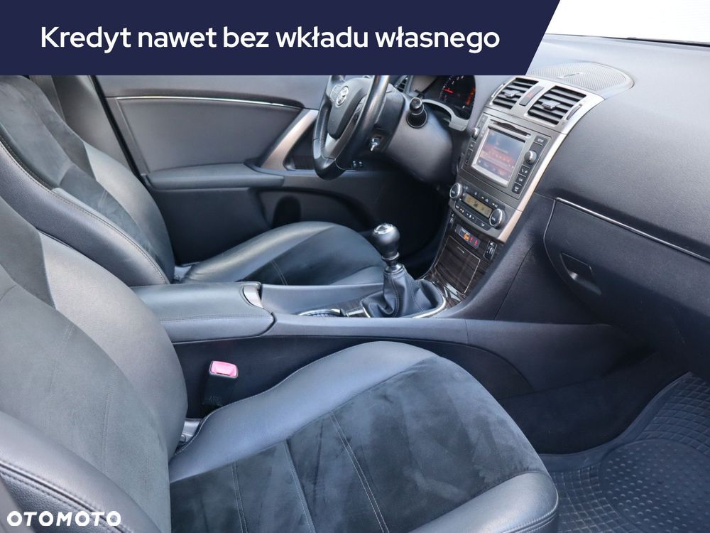 Toyota Avensis - 11