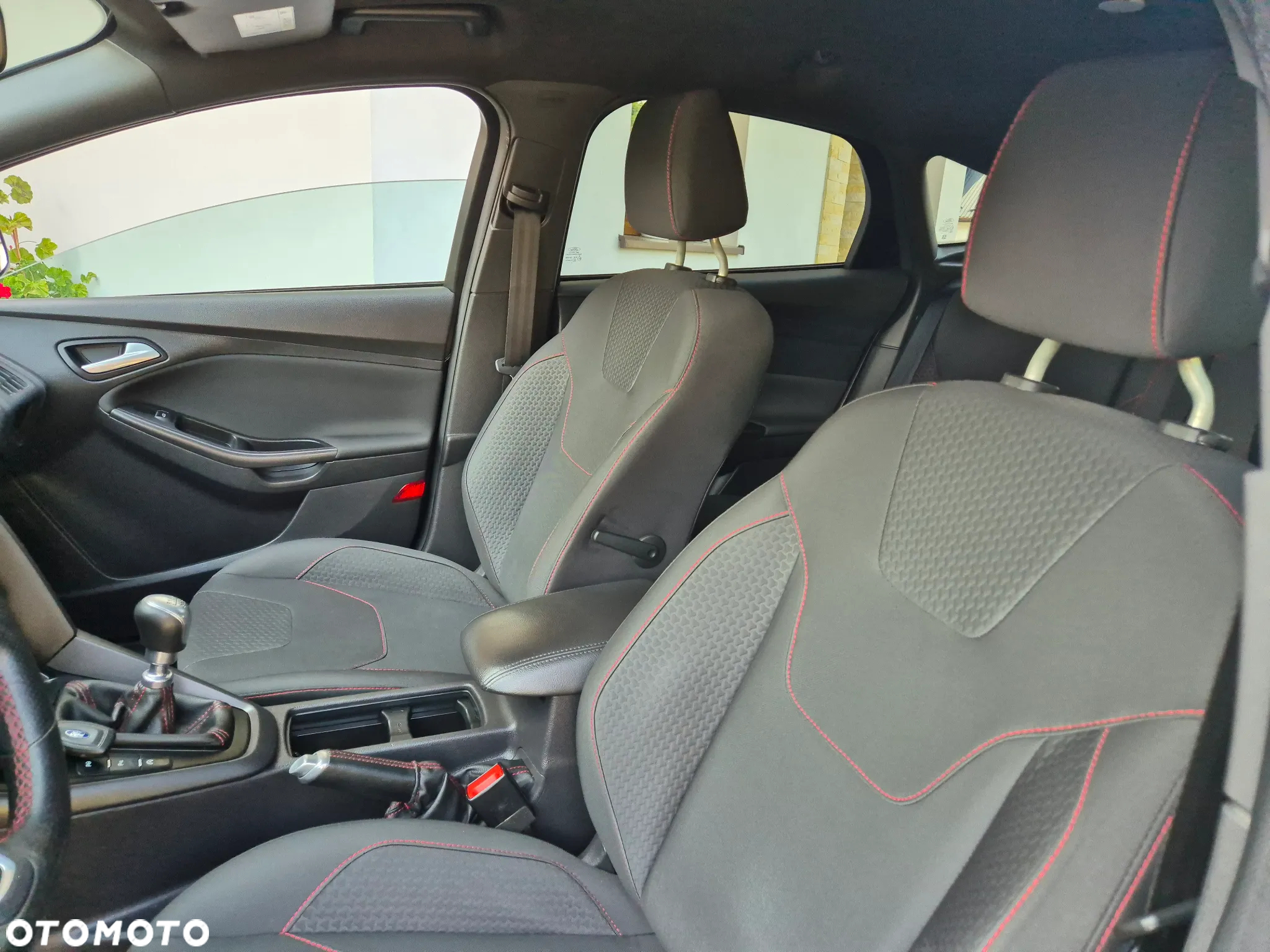 Ford Focus 1.0 EcoBoost ST-Line Black ASS - 19