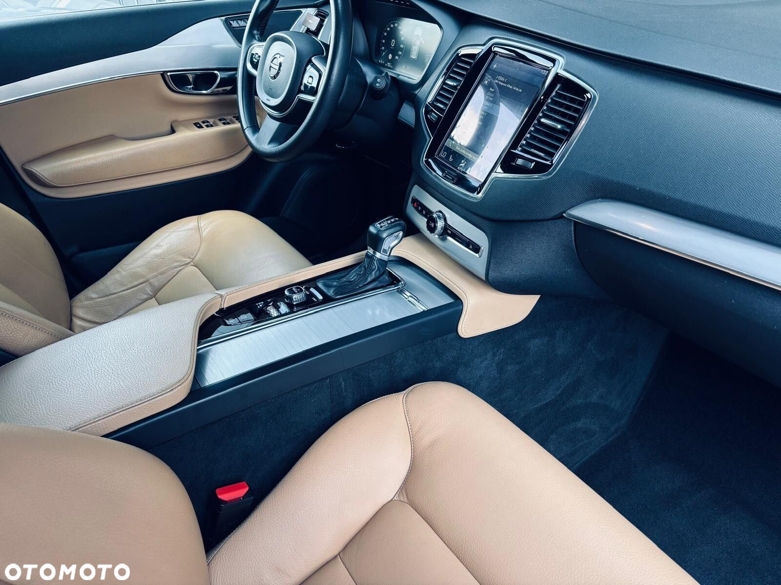 Volvo XC 90 D5 AWD Momentum 7os - 18