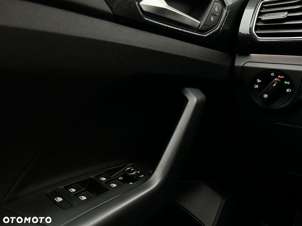 Volkswagen T-Cross - 17