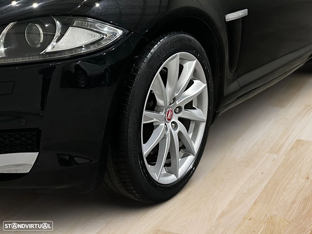 Jaguar XF 2.2 D Premium Luxury - 7