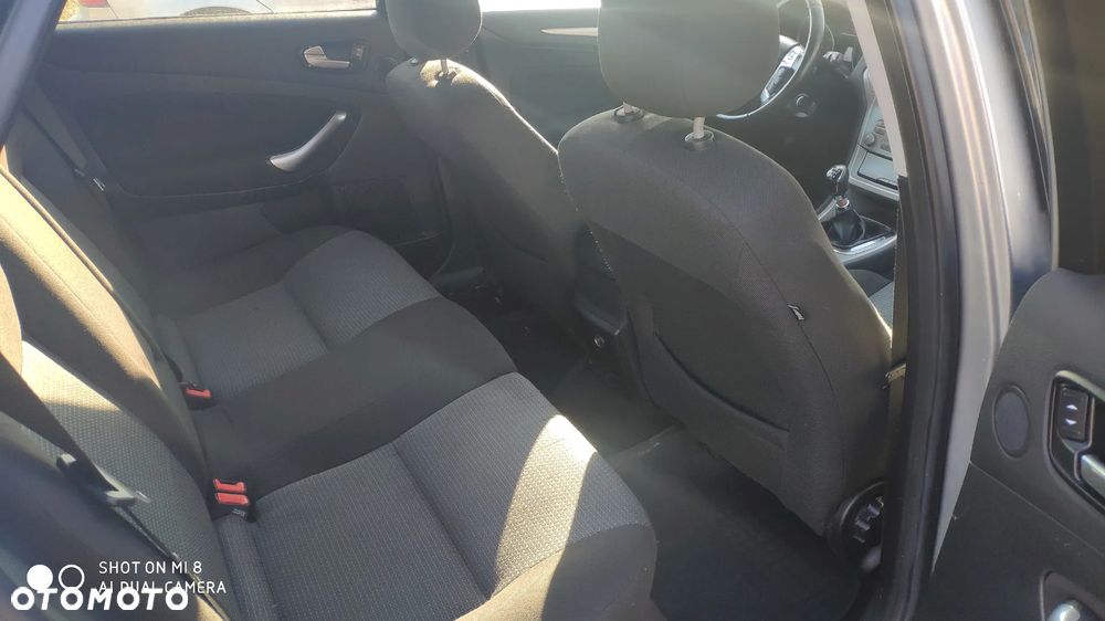 Ford Mondeo 1.8 TDCi Titanium - 7