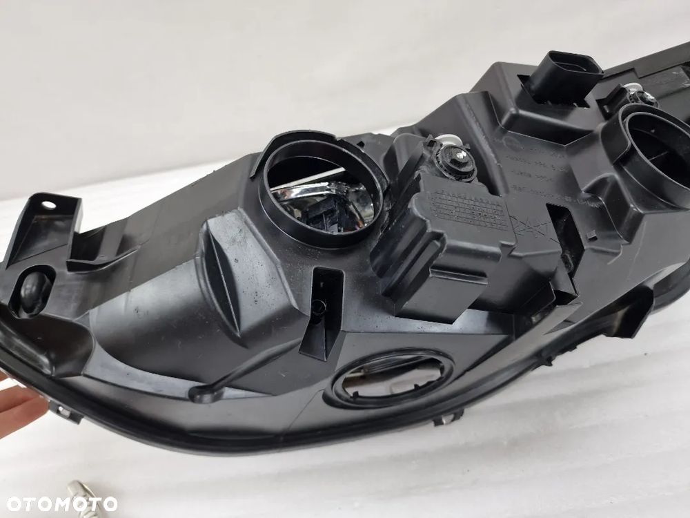 FORD B-MAX 12- PRAWA ZWYKŁA LAMPA PRZEDNIA PRZÓD , NR AV11-13W029-AE , NR AUKCJI LL563 - 15