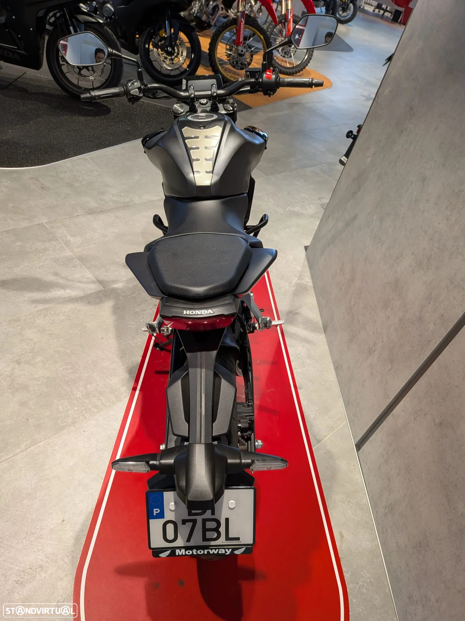 Honda CBF - 3