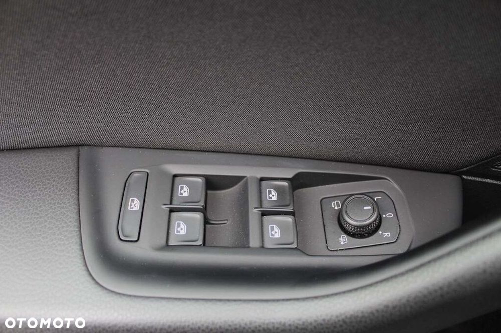 Volkswagen Passat Variant 2.0 TDI EVO Business DSG - 22