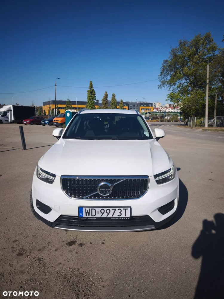 Volvo XC 40 T3 Momentum Pro - 1
