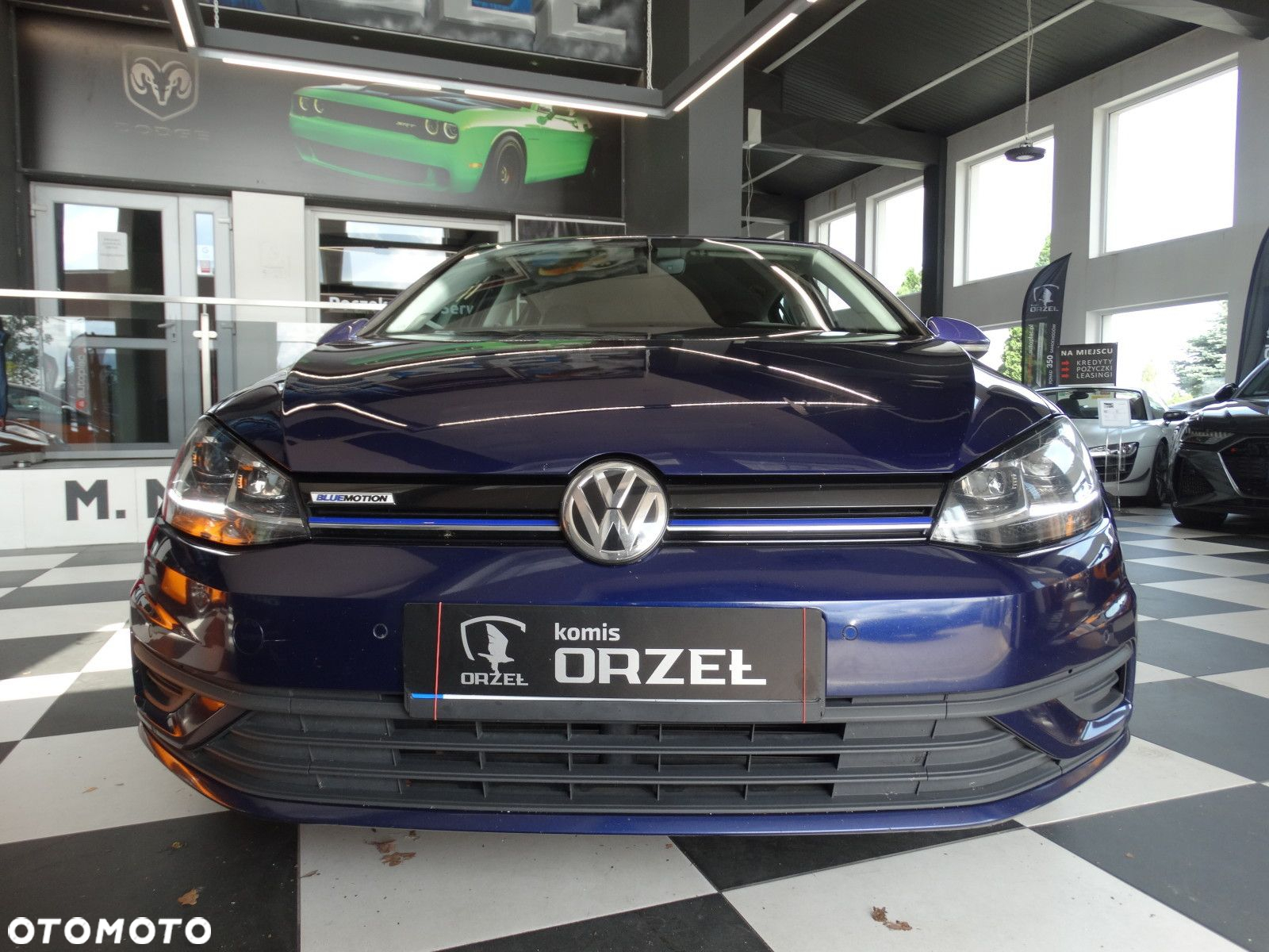 Volkswagen Golf - 2