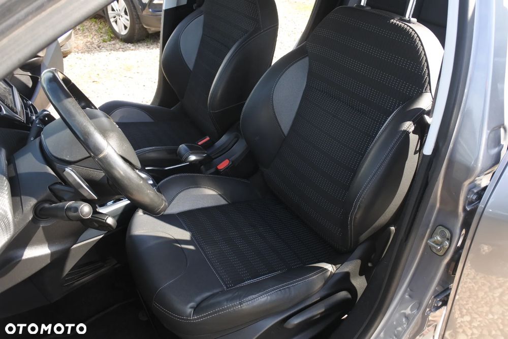 Peugeot 2008 PureTech 82 ETG5 STOP&START Allure - 10