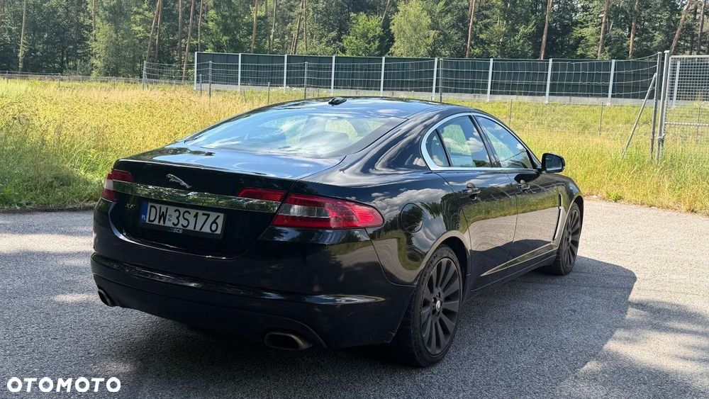 Jaguar XF 5.0 V8 Premium Luxury - 10