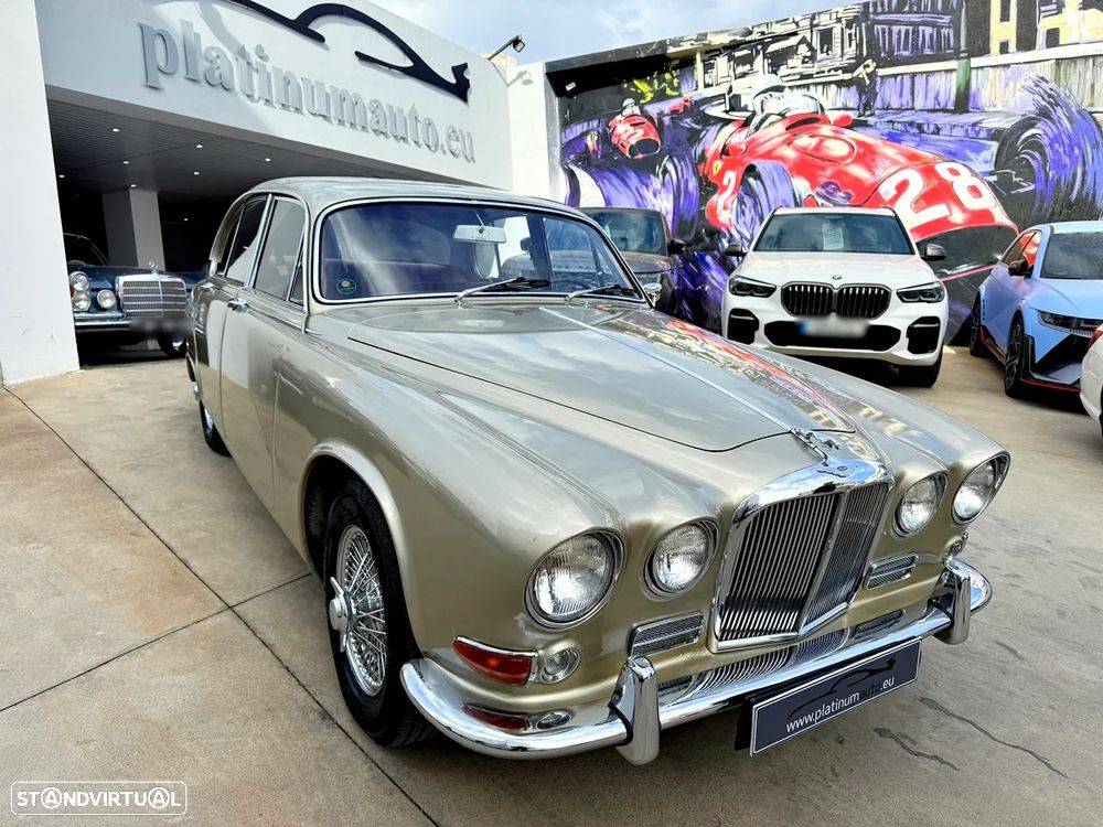 Jaguar 420G - 1