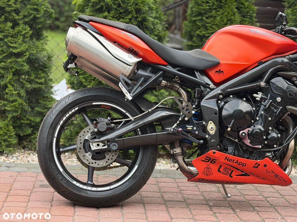 Triumph Street Triple - 9