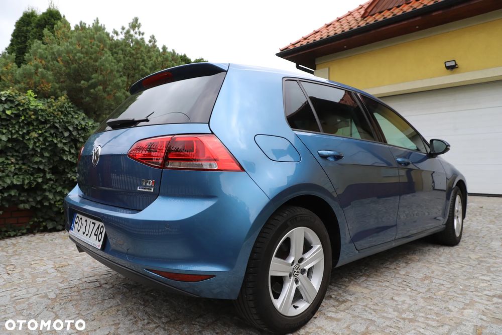 Volkswagen Golf - 4