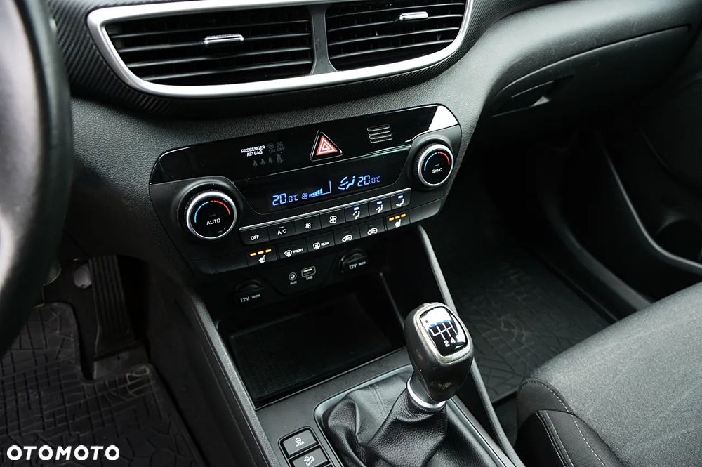 Hyundai Tucson blue 1.6 GDi 2WD Advantage - 30