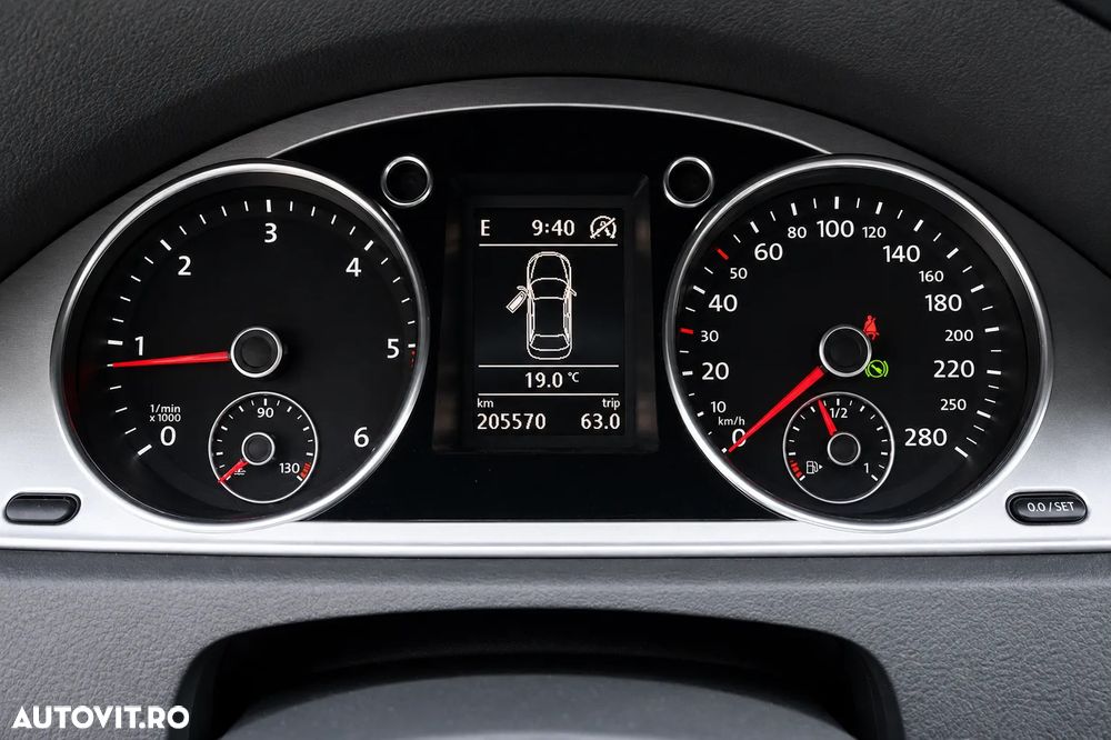 Volkswagen Passat CC 2.0 TDI BlueMotion Technology DSG - 10