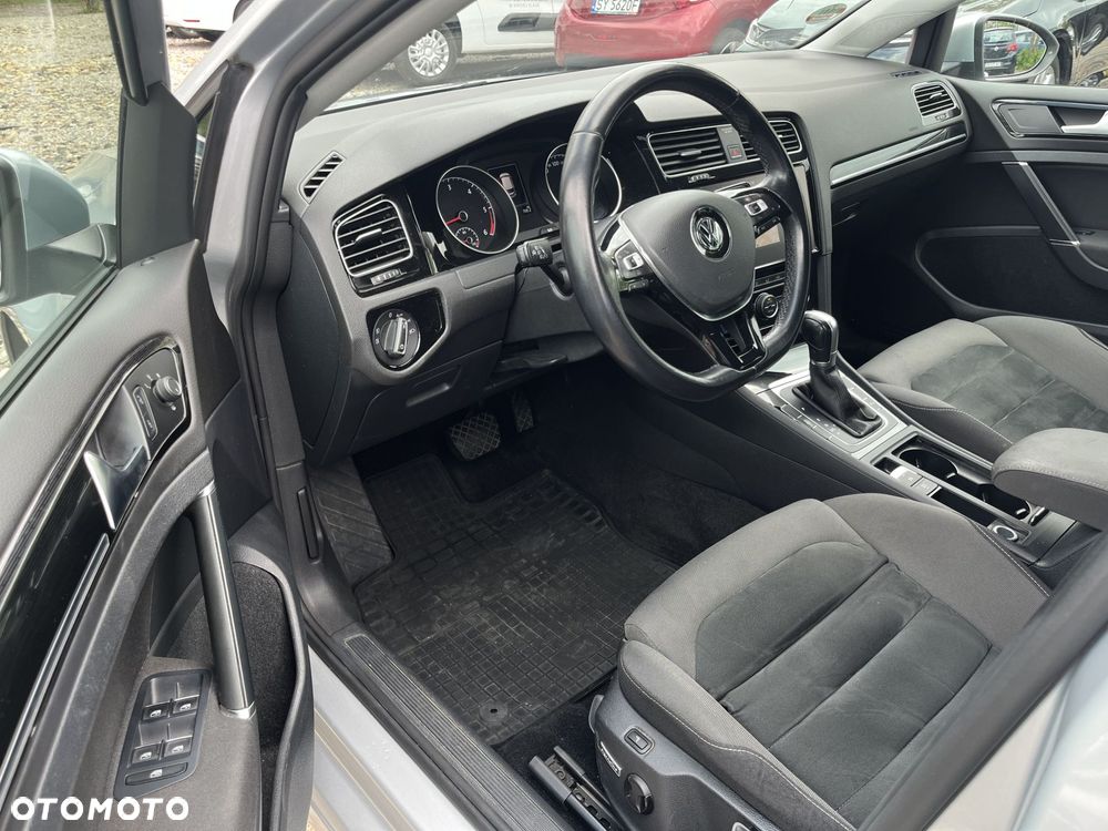Volkswagen Golf - 16