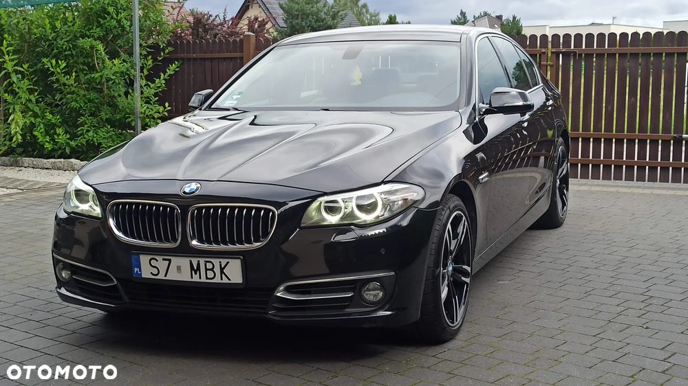 BMW Seria 5 525d xDrive Luxury Line - 2