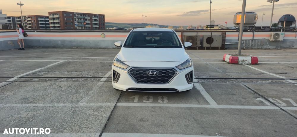 Hyundai IONIQ 1.6 141CP Exclusive - 3