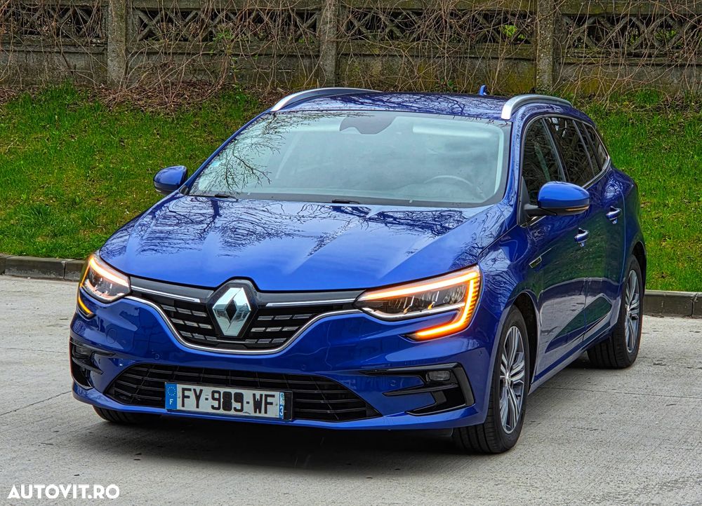 Renault Megane BLUE dCi 115 EDC BOSE EDITION - 3