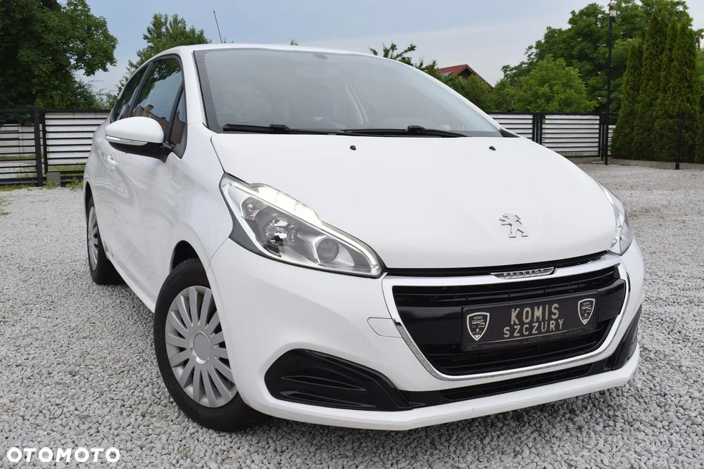 Peugeot 208 - 1