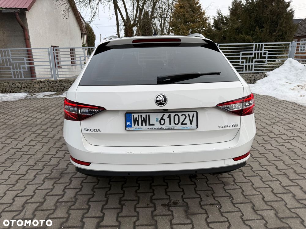 Skoda Superb 2.0 TDI Style DSG - 5