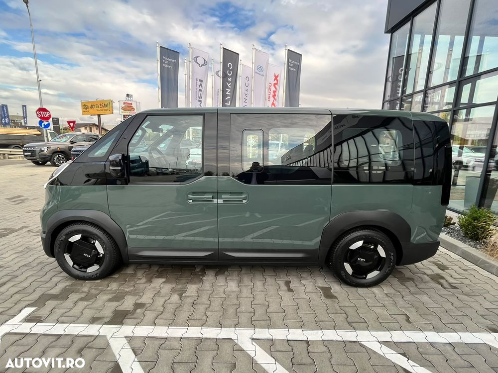 Kia PV5 Passenger - 2