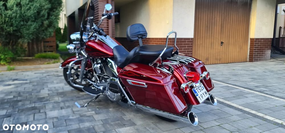 Harley-Davidson Touring Road King - 2