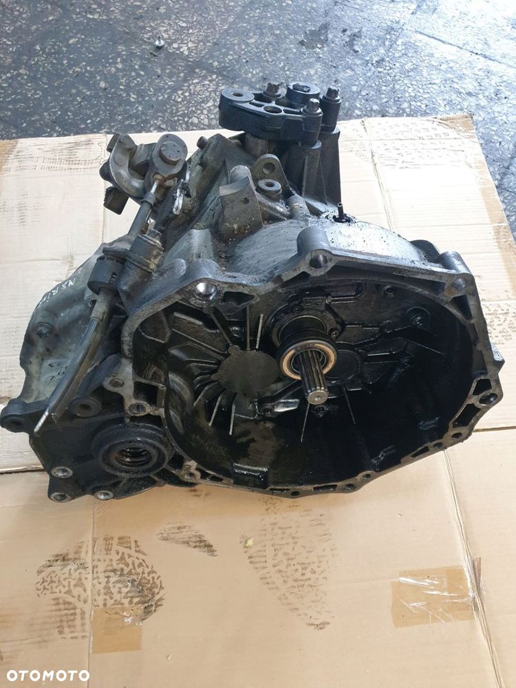 SKRZYNIA BIEGÓW MERIVA A 1,7CDTI F23 5495775