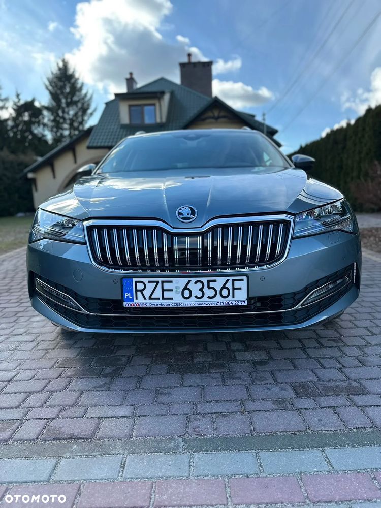 Skoda Superb 2.0 TDI SCR Ambition DSG - 9