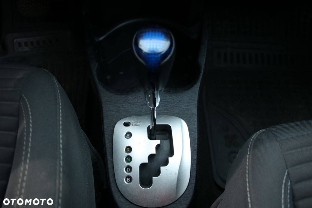 Toyota Yaris - 13