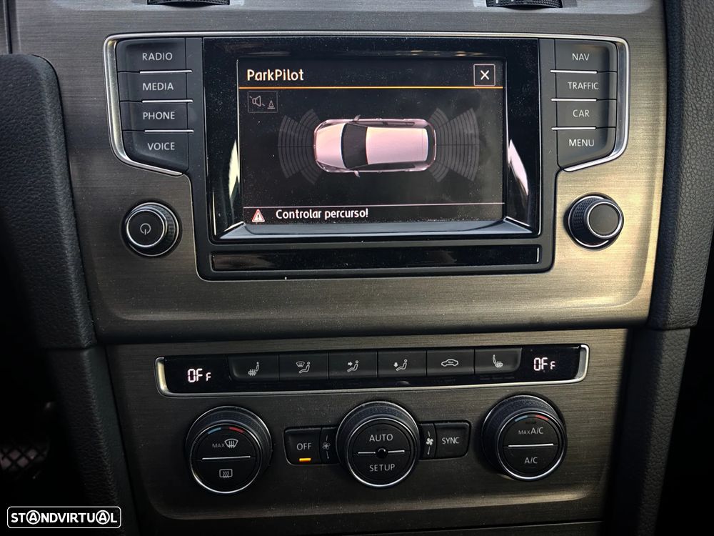 VW Golf 1.6 TDi DPF Comfortline - 11