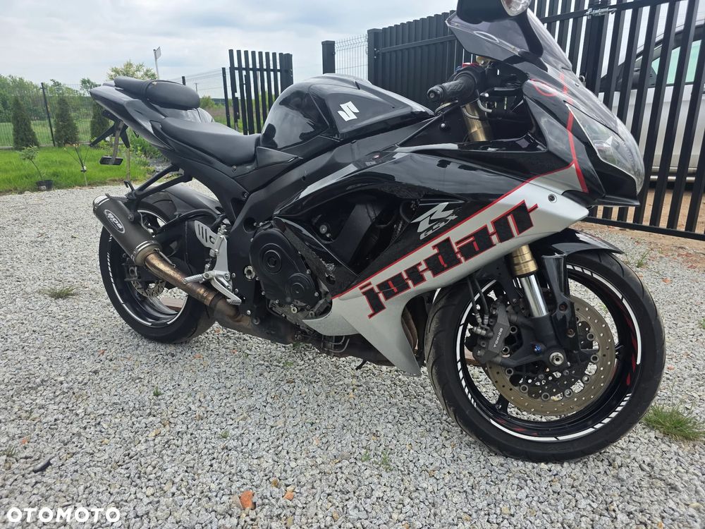 Suzuki GSX-R - 4