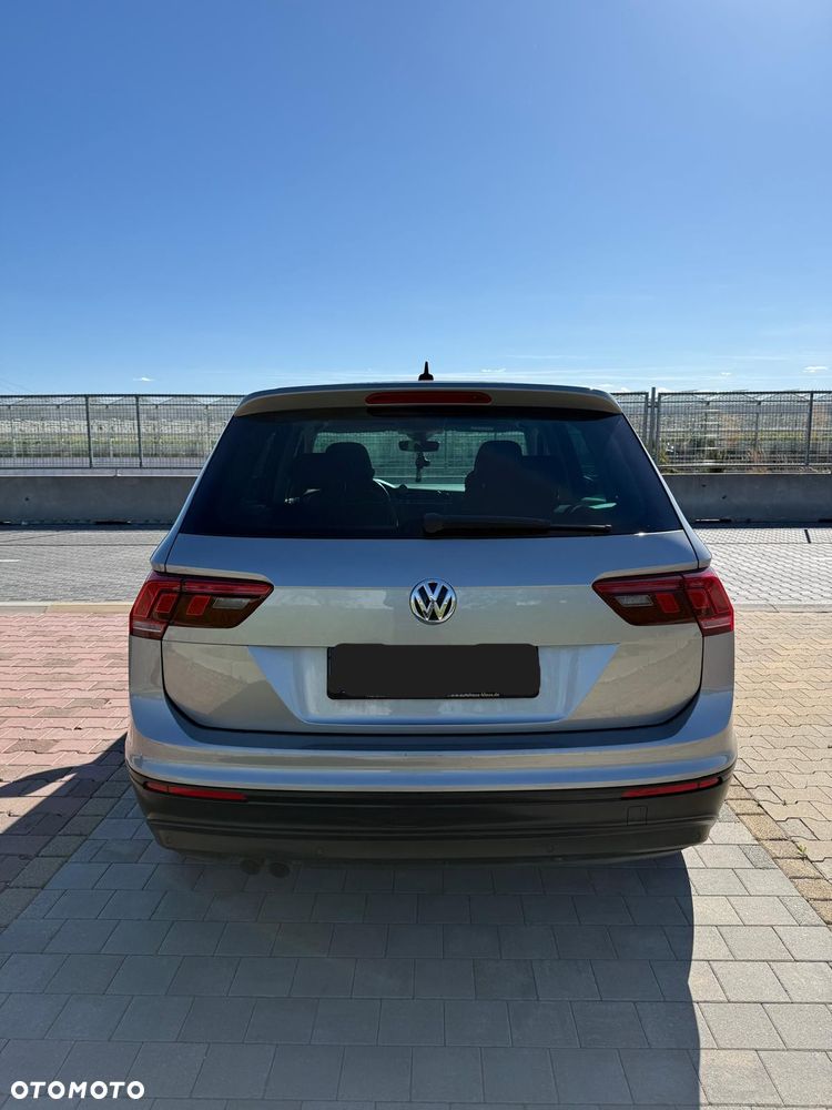 Volkswagen Tiguan 2.0 TDI SCR (BlueMotion Technology) DSG Comfortline - 4