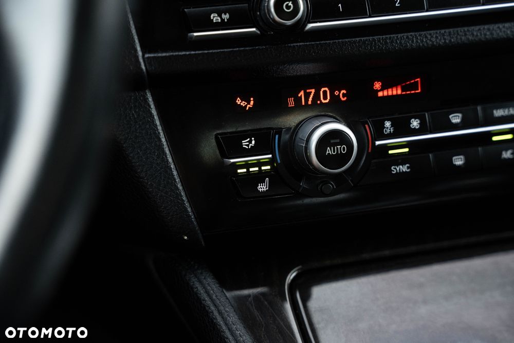 BMW Seria 5 - 33