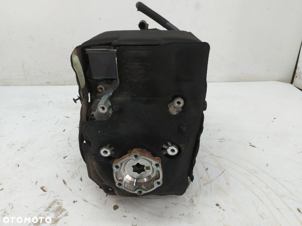 Audi Q8 E-TRON SUV silnik napęd elektryczny tył 0EF907180F - 3