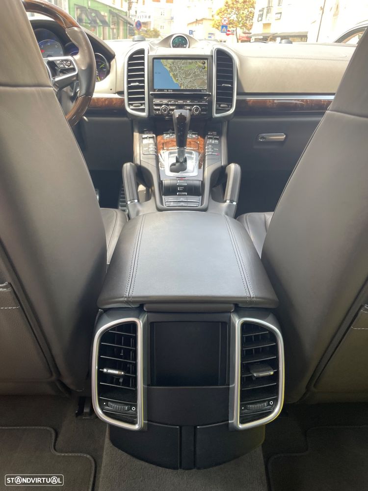 Porsche Cayenne S Tiptronic S - 17